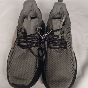 Men's Gray Athletic Shoes